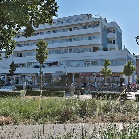 Strandhotel Sweet Little Beachside Apartment